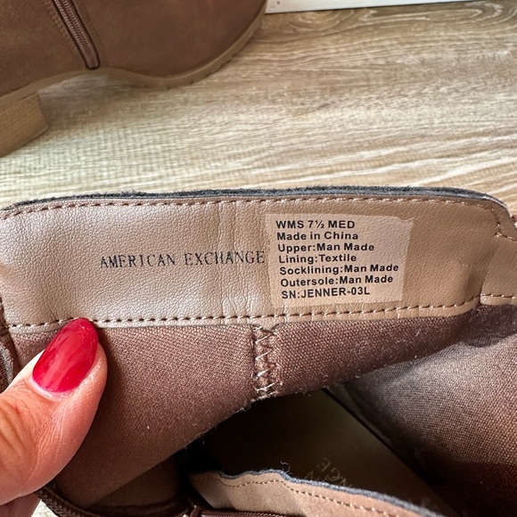 Women’s Brown Ankle Boots, Size 7 1/2 - Picture 11 of 13